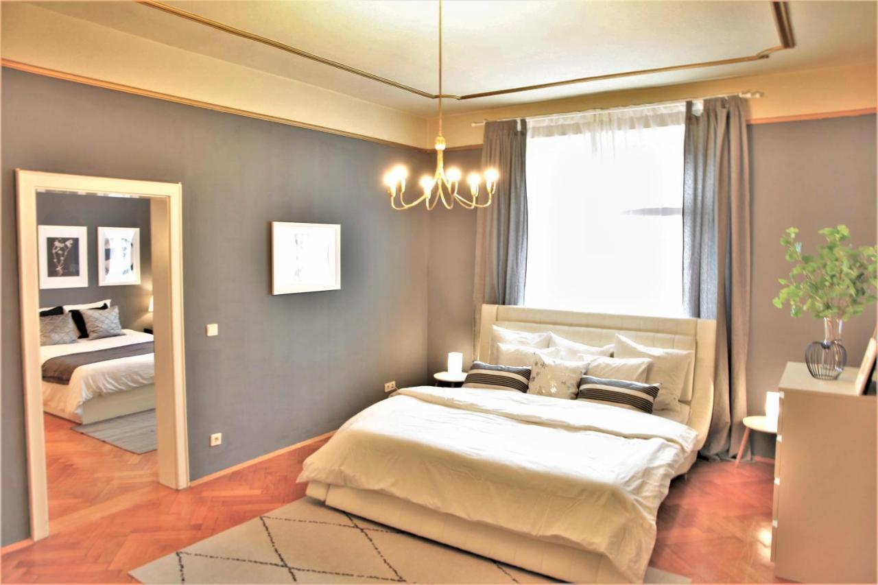 Spacious Apartment In The Heart Of Инсбрук Экстерьер фото